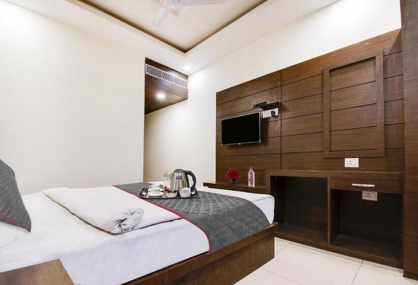 اتاق استاندارد, Good Times