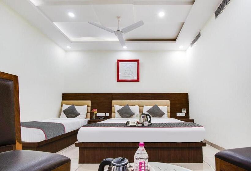 اتاق لوکس, Good Times