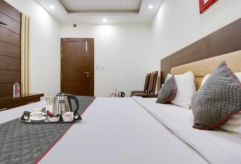 اتاق لوکس, Good Times