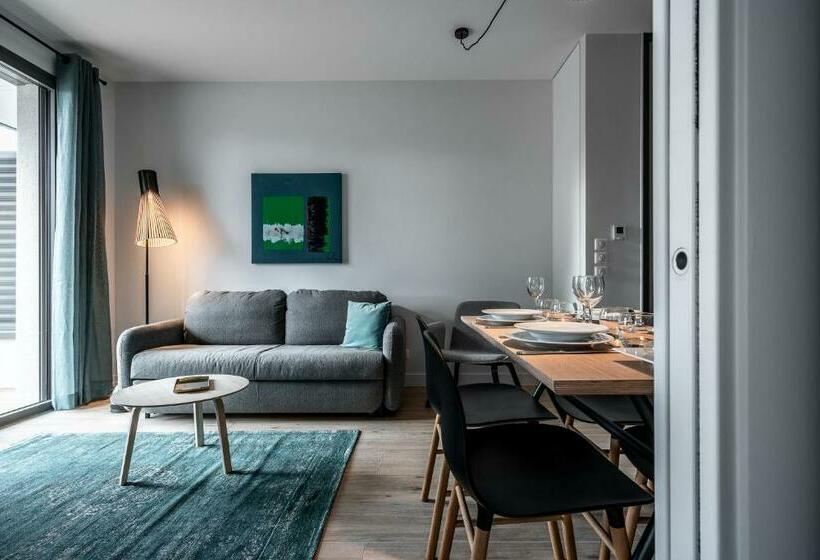 شقة غرفة واحدة مزودة بتراس, La Grange Des Pères