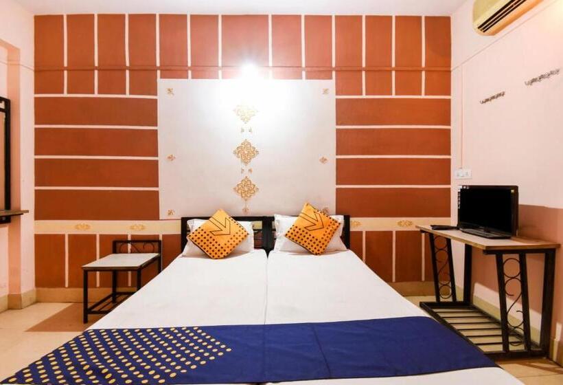 三人经典房间, Spot On Jai Sai Lodging &