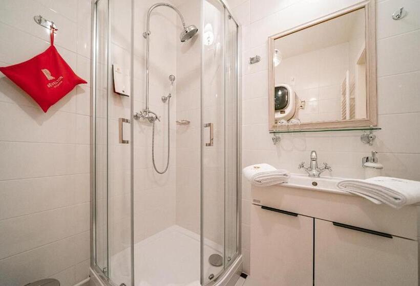 デラックススタジオ, Revelton Studios Marianske Lazne