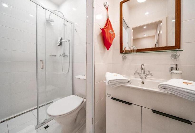 ファミリーステューディオ, Revelton Studios Marianske Lazne