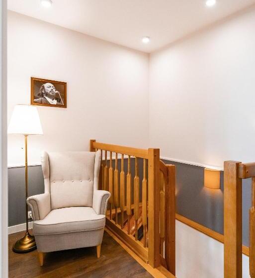 ファミリーステューディオ, Revelton Studios Marianske Lazne