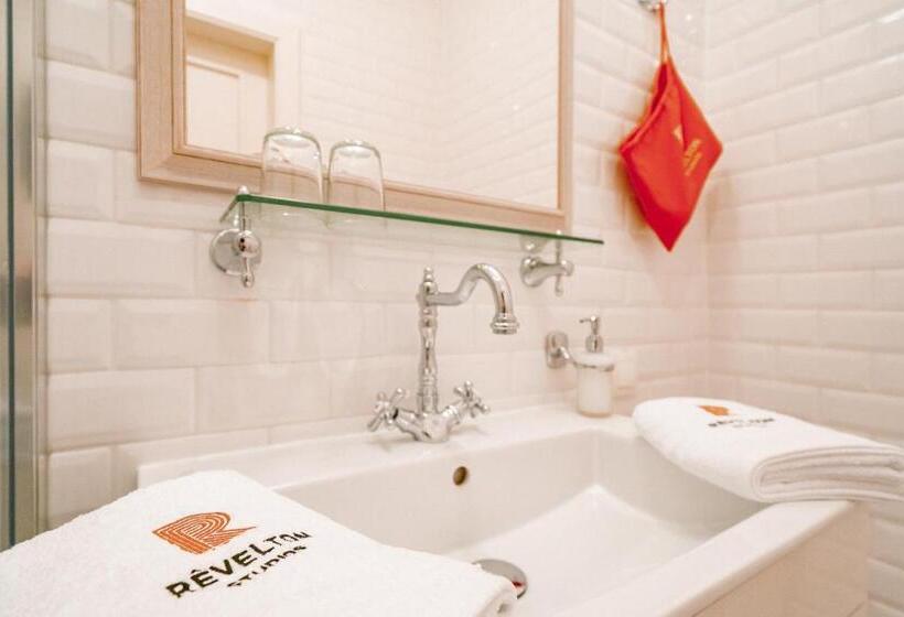 スイート, Revelton Studios Marianske Lazne