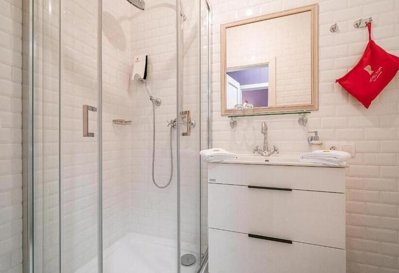 スイート, Revelton Studios Marianske Lazne