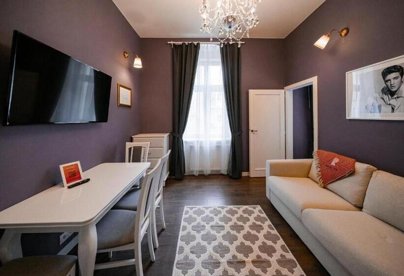 スイート, Revelton Studios Marianske Lazne