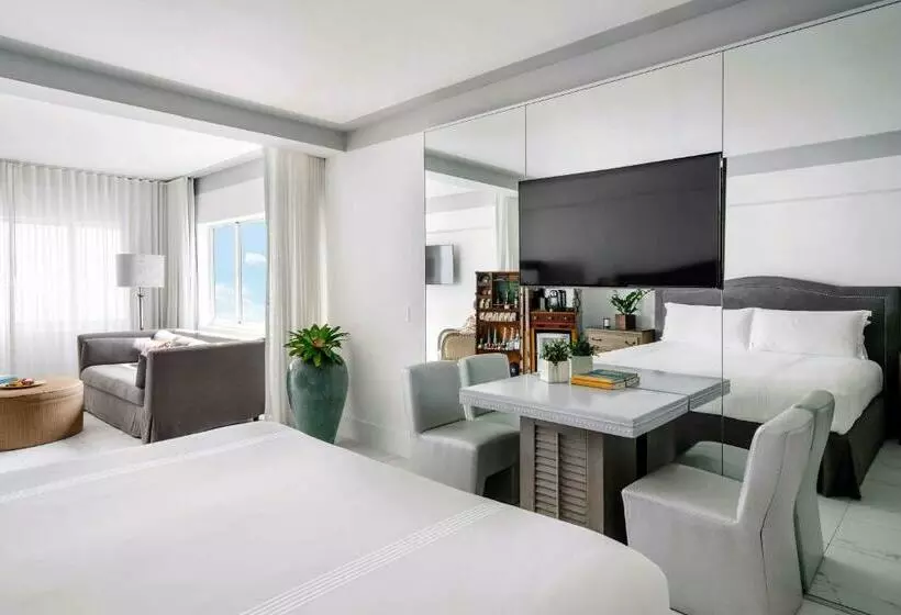 スタンダードスタジオ, Nautilus Sonesta Miami Beach