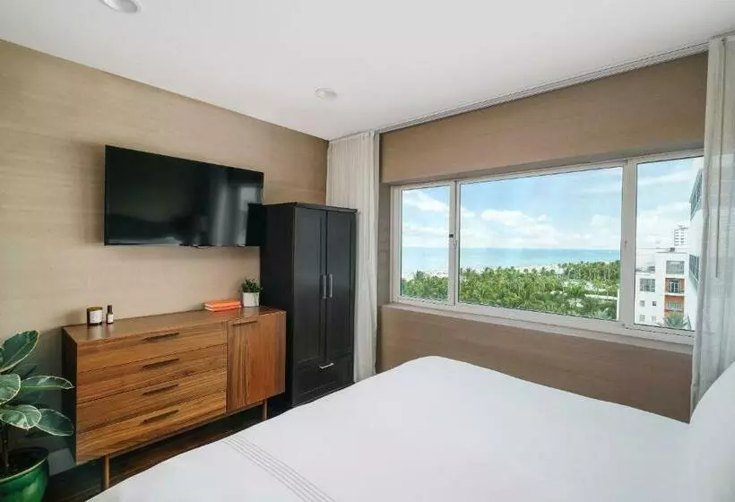 オーシャンビュースイート, Nautilus Sonesta Miami Beach