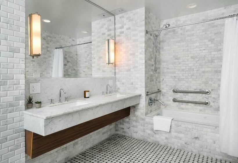 Люкс Вид на Море, Nautilus Sonesta Miami Beach