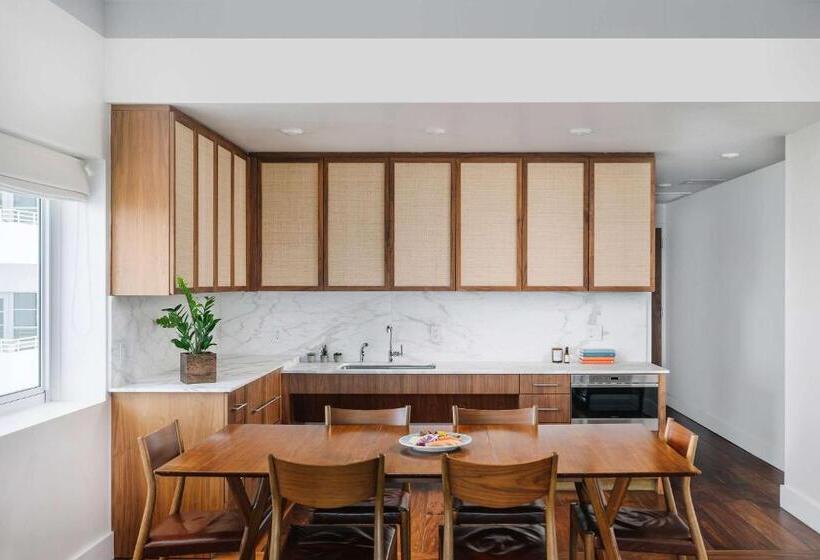 Люкс Вид на Море, Nautilus Sonesta Miami Beach