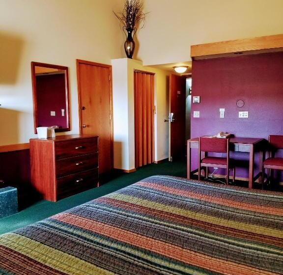 带大床的豪华间, Round Barn Lodge