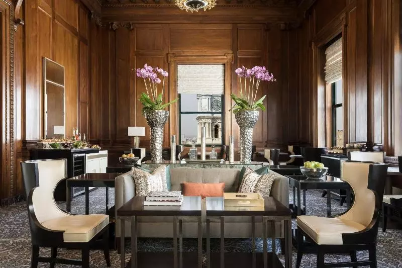 سوئیت کلاب, The Ritzcarlton, Philadelphia