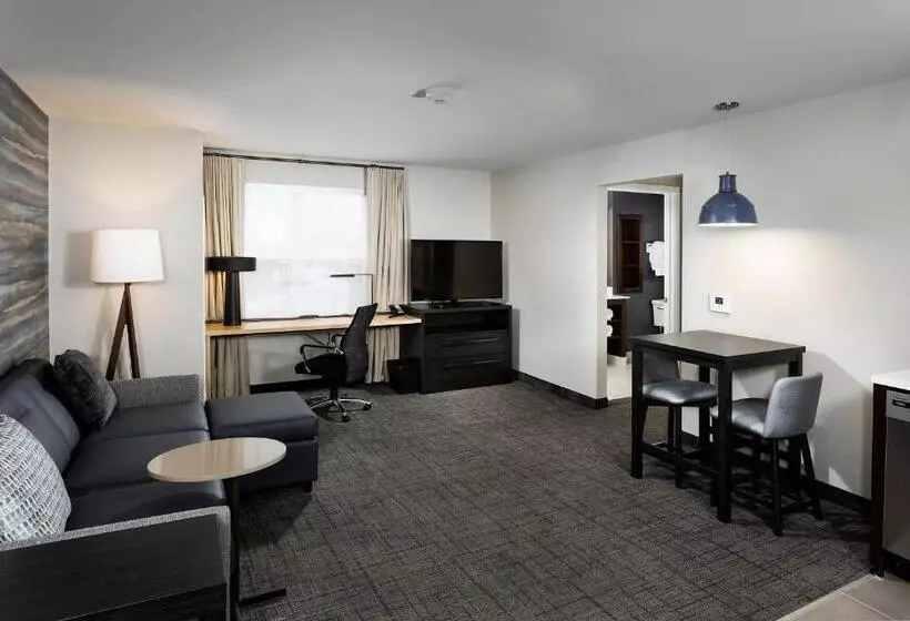 キングサイズベッドのスイートルーム, Residence Inn By Marriott Milwaukee Brookfield