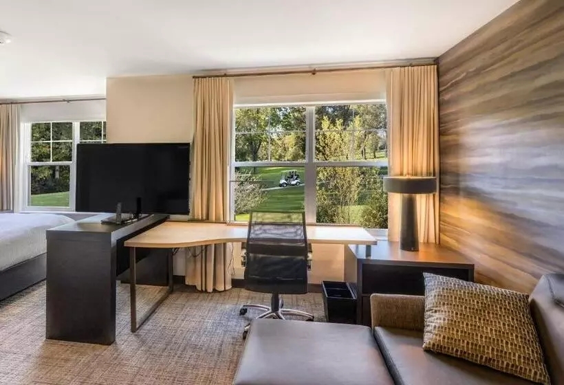 キングサイズベッドのスイートルーム, Residence Inn By Marriott Milwaukee Brookfield