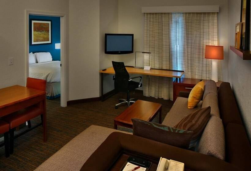 سوییت, Residence Inn Danbury