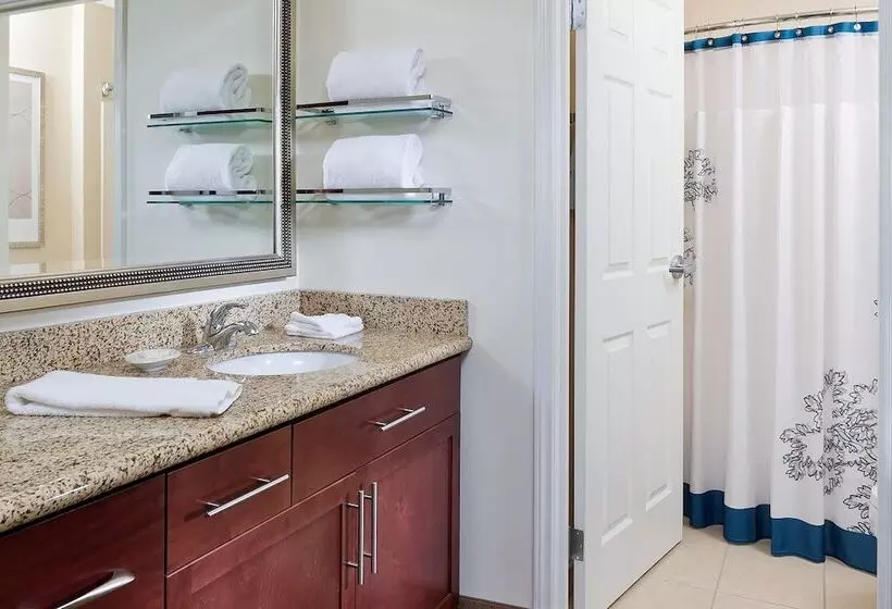 Sviitti 2 Makuuhuonetta, Residence Inn By Marriott Houston The Woodlands/lake Front Circle