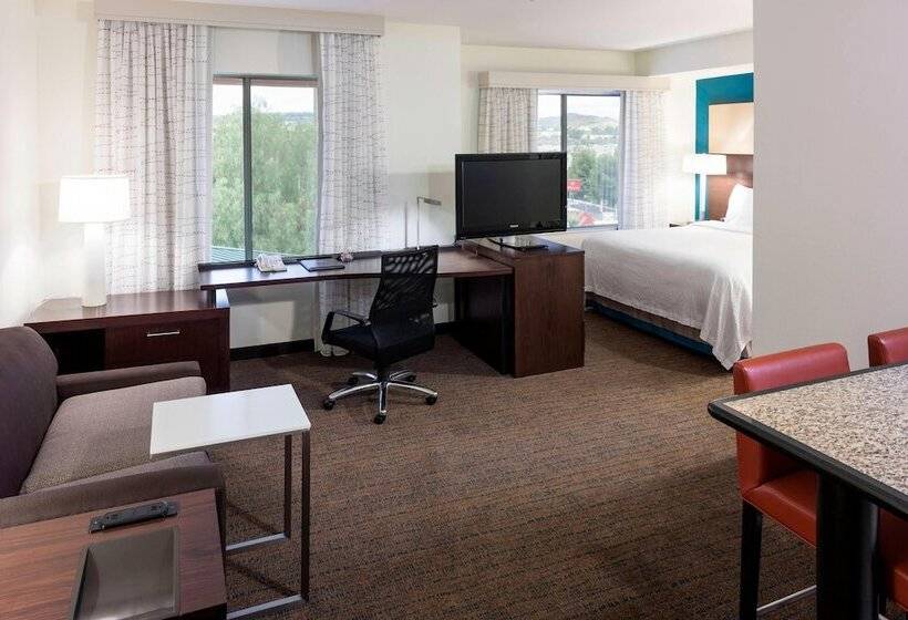 스탠다드 스튜디오, Residence Inn By Marriott Santa Clarita Valencia
