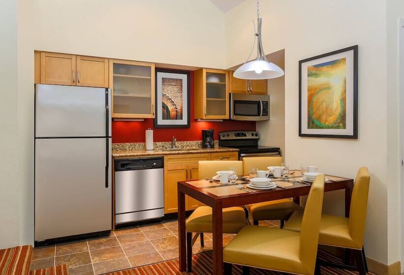 غرفة دور أخير, Mainstay Suites St Louis   Galleria