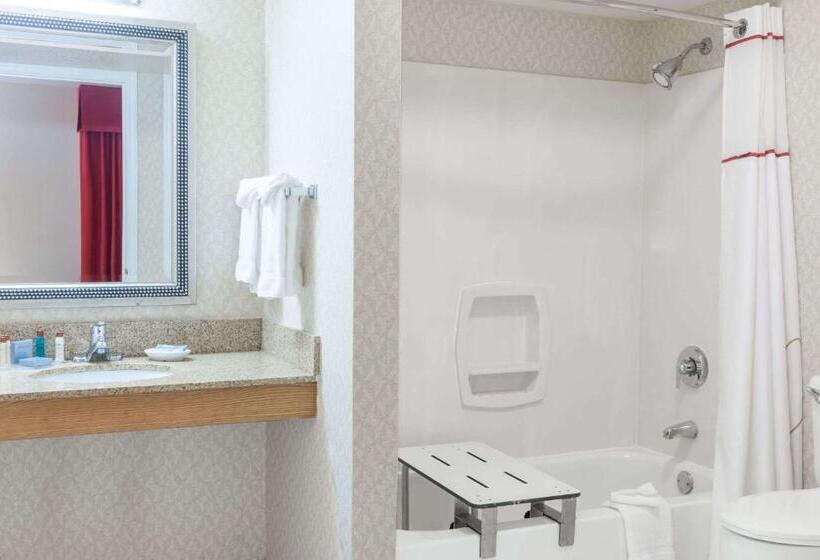 Номер Стандарт Кровать Кинг Адаптированный для Инвалидов, Value Suites Extended Stay   St Louis
