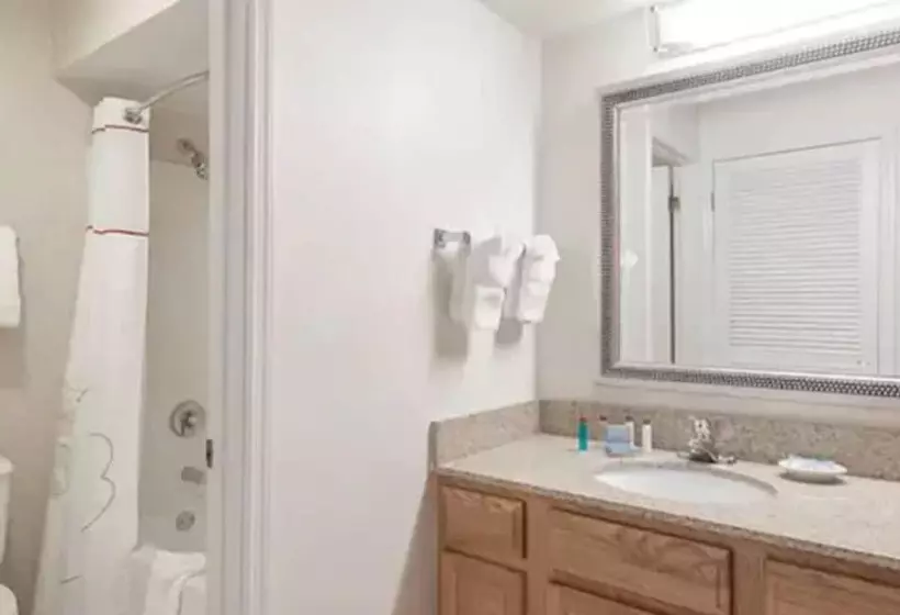 スタンダードスタジオ, Value Suites Extended Stay   St Louis