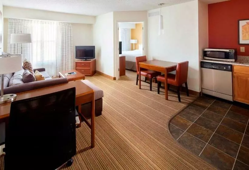 スイート, Sonesta Es Suites Birmingham Homewood