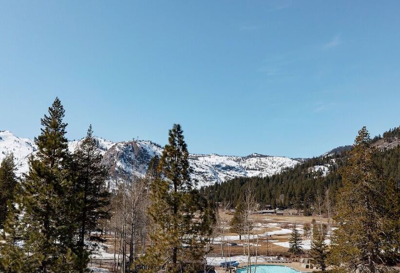 Номер Deluxe с Видом, The Everline Resort & Spa Lake Tahoe