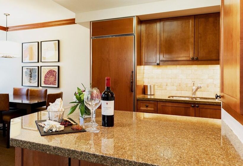 Апартаменты Пентхаус 2 Спальни, The Everline Resort & Spa Lake Tahoe