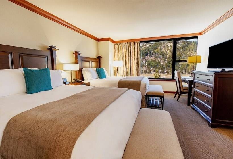 Апартаменты Пентхаус 2 Спальни, The Everline Resort & Spa Lake Tahoe