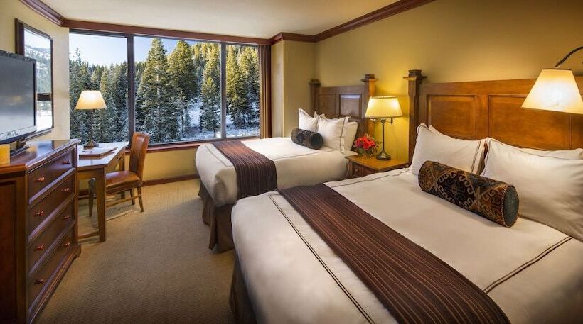 Номер Deluxe с Видом, The Everline Resort & Spa Lake Tahoe