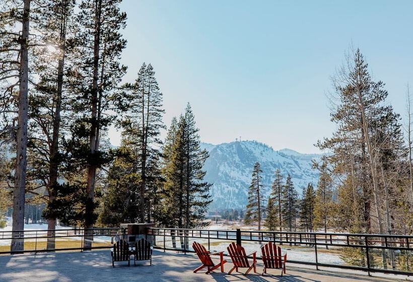 Номер Deluxe с Видом, The Everline Resort & Spa Lake Tahoe