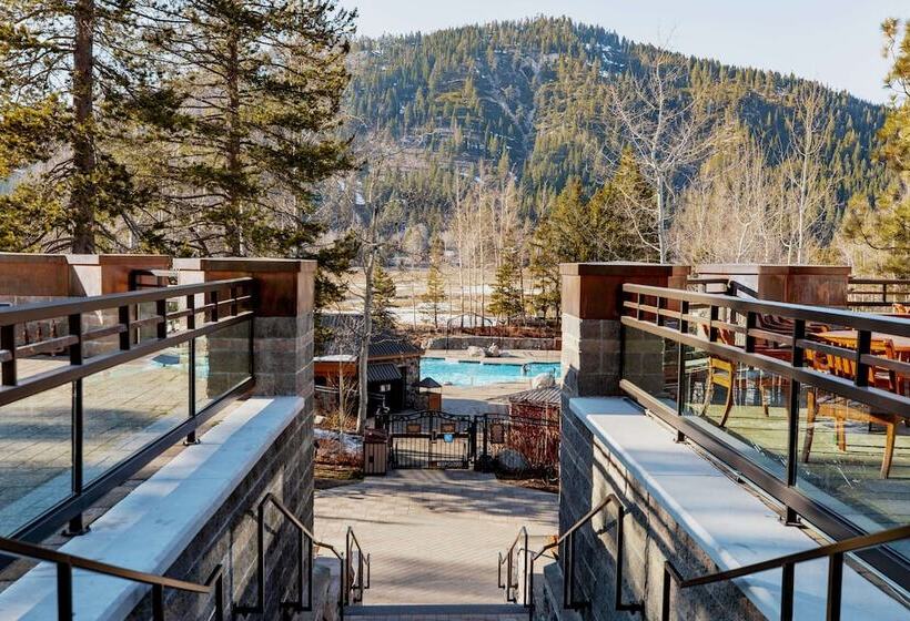 Люкс с Видом, The Everline Resort & Spa Lake Tahoe
