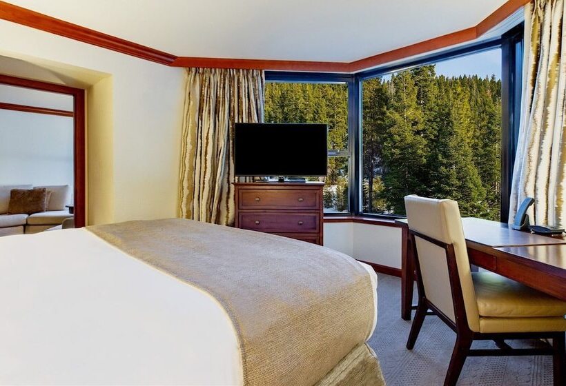 Люкс с Видом, The Everline Resort & Spa Lake Tahoe