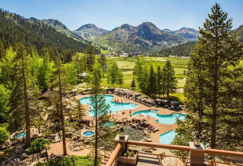اتاق دلوکس با تخت کینگ و چشم‌انداز, The Everline Resort & Spa Lake Tahoe