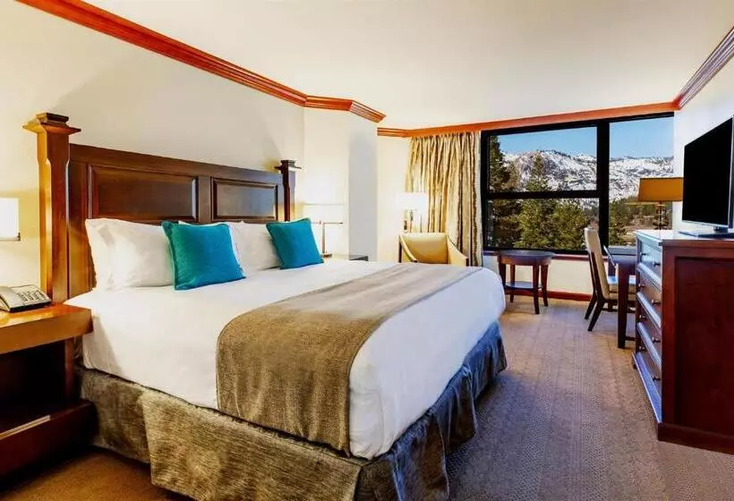 اتاق دلوکس با تخت کینگ و چشم‌انداز, The Everline Resort & Spa Lake Tahoe