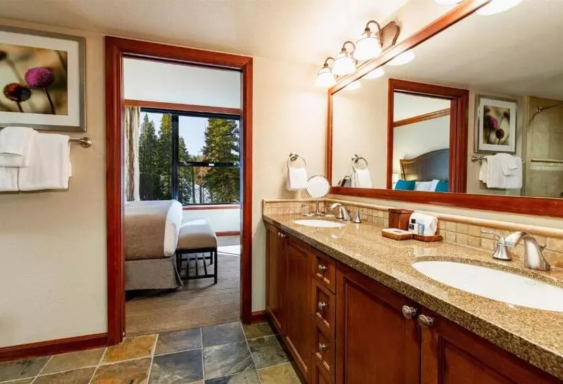 سوئیت دولوکس با چشم‌انداز, The Everline Resort & Spa Lake Tahoe