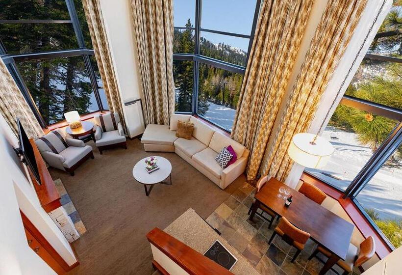 Апартаменты Пентхаус 2 Спальни, The Everline Resort & Spa Lake Tahoe