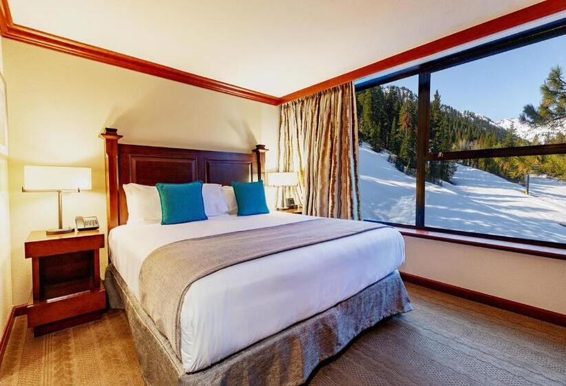 Апартаменты Пентхаус 2 Спальни, The Everline Resort & Spa Lake Tahoe