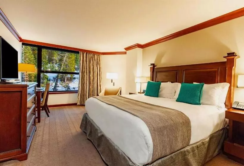 سوئیت با چشم‌انداز, The Everline Resort & Spa Lake Tahoe