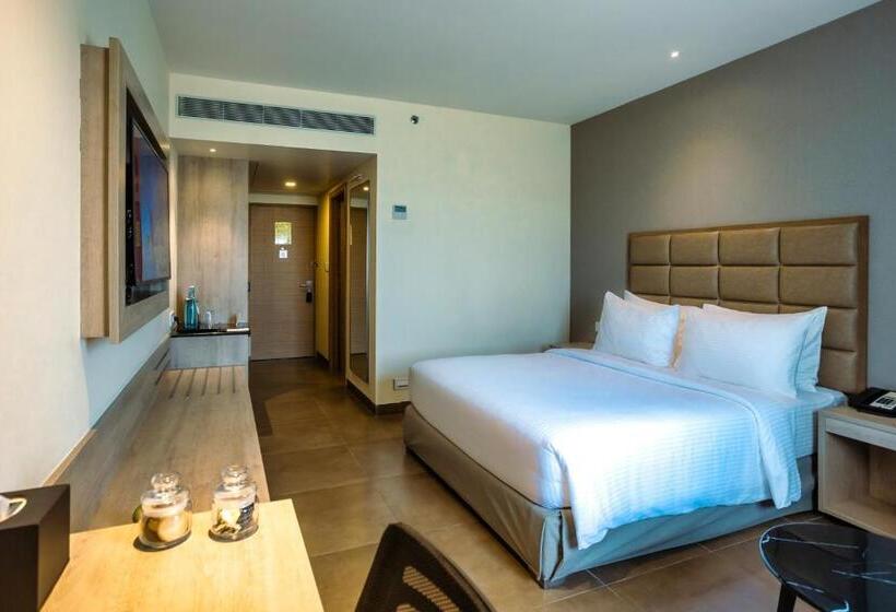 اتاق لوکس, Amika Hotel,madurai   Near Airport