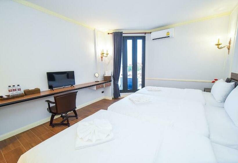 Номер Стандарт Трехместный, The Maceo