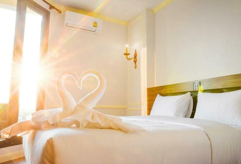 Полулюкс, The Maceo