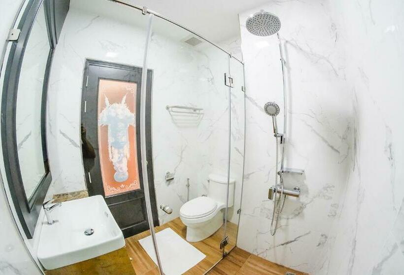 Номер Стандарт, The Maceo