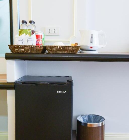 Полулюкс, The Maceo