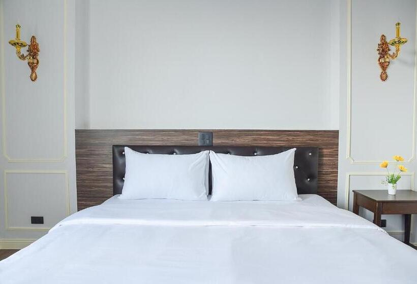 Номер Superior, The Maceo