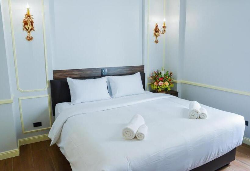 Номер Superior, The Maceo