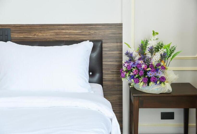 Номер Стандарт, The Maceo