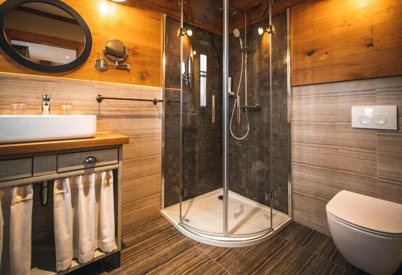 اتاق استاندارد, Zamorc