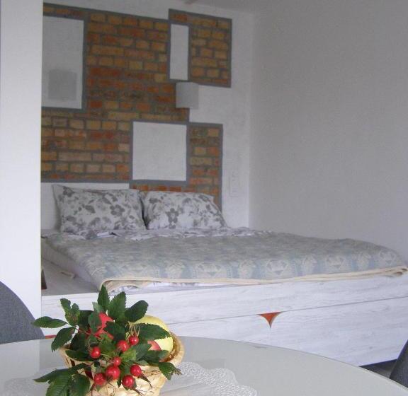 발코니 디럭스 룸, Rusalika