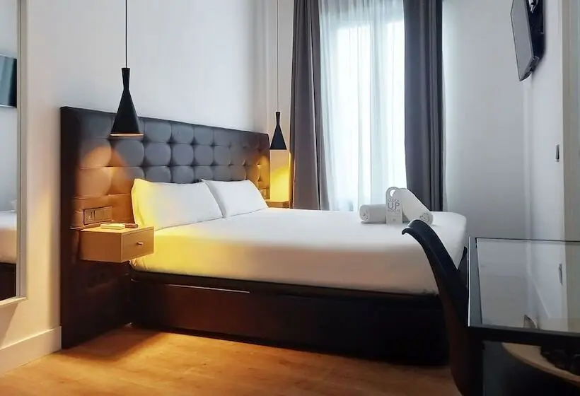 سوییت جونیور, Woohoo Rooms Chueca